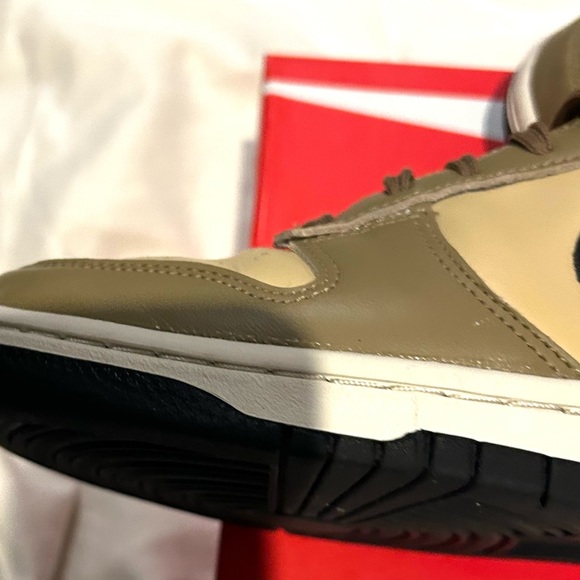 Nike Dunk🔥🔥colorway Womens 10 Mens 8.5 sand drift🔥Dunks🔥sale lightly worn - Picture 5 of 5